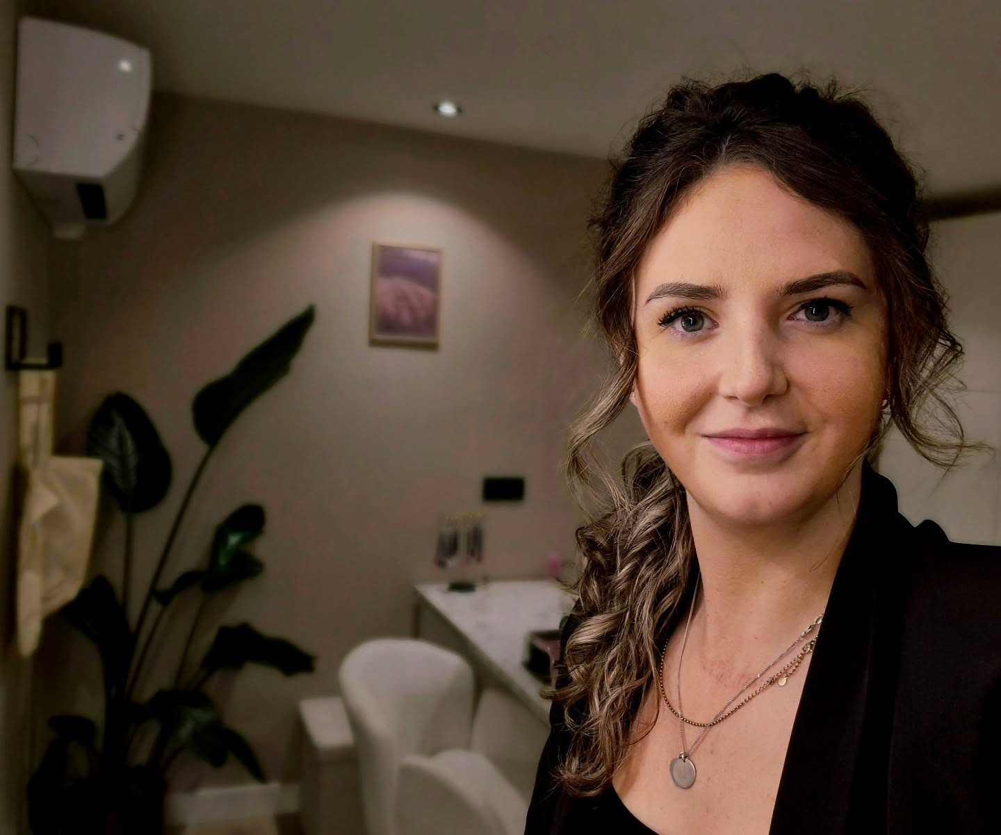 Nicole Piels-Verhoeven in haar studio